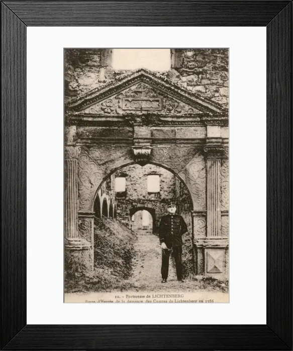 Framed Print : Lichtenberg, France - 16th century entrance to the Castle