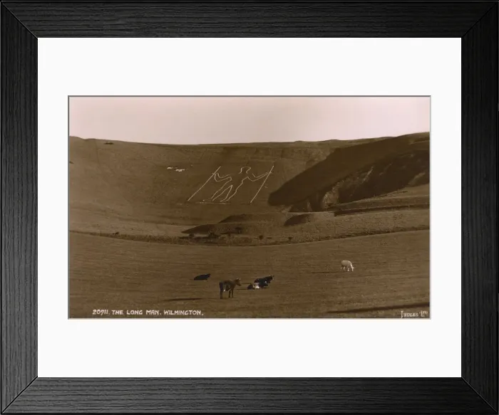 Framed Print : The Long Man of Wilmington, East Sussex Framed Print : The Long Man of Wilmington, East Sussex