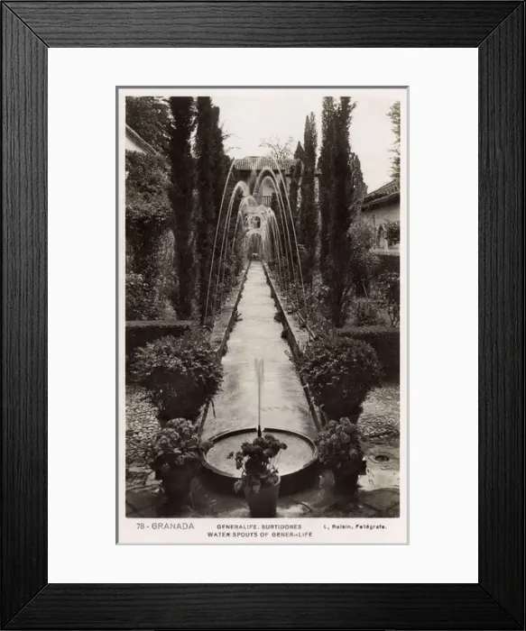 Framed Print : Fountains of Generalife, Alhambra, Granada, Spain Framed Print : Fountains of Generalife, Alhambra, Granada, Spain