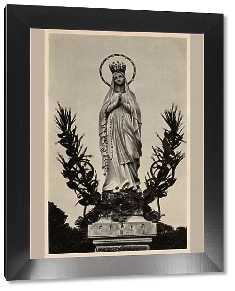 Lourdes, France - The Virgin Crowned statue