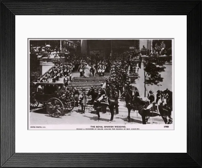 Framed Print : Royal Spanish Wedding - Prince and Princess of Wales leaving Framed Print : Royal Spanish Wedding - Prince and Princess of Wales leaving