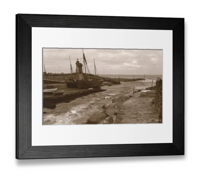 Framed Print : View of Lynmouth, Devon - The mouth of the River Lyn Framed Print : View of Lynmouth, Devon - The mouth of the River Lyn