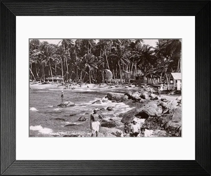 Framed Print : The shore at Mouth Lavinia, Colombo, Sri Lanka Framed Print : The shore at Mouth Lavinia, Colombo, Sri Lanka