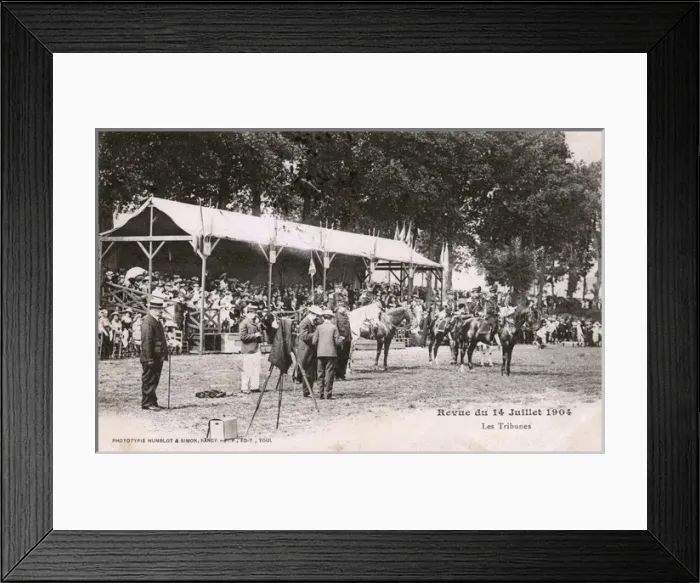 Framed Print : Boulogne-sur-Mer Horseracing Track - France Framed Print : Boulogne-sur-Mer Horseracing Track - France