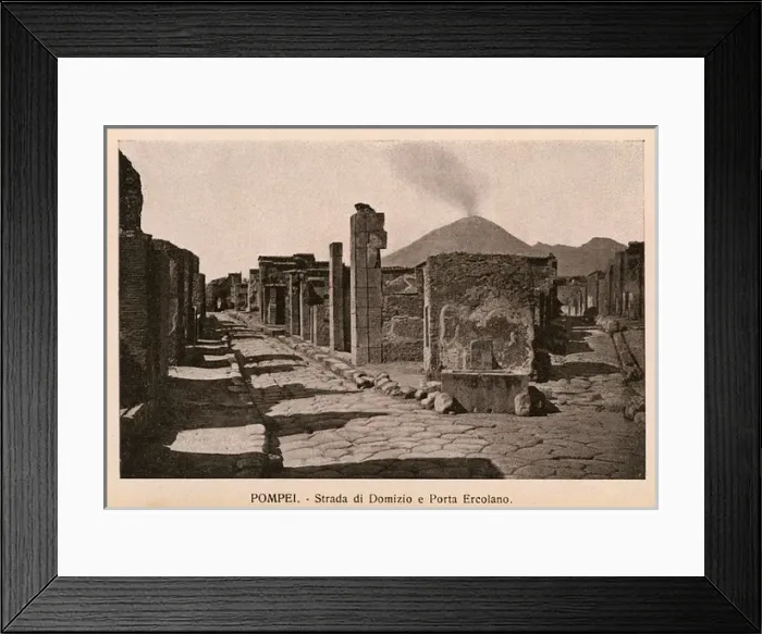 Framed Print : Pompeii - Italy - Strada di Domizio e Porta Ercolano Framed Print : Pompeii - Italy - Strada di Domizio e Porta Ercolano