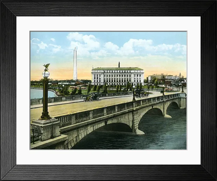 Framed Print : Washington DC, USA - Entrance to the City from Virginia Framed Print : Washington DC, USA - Entrance to the City from Virginia