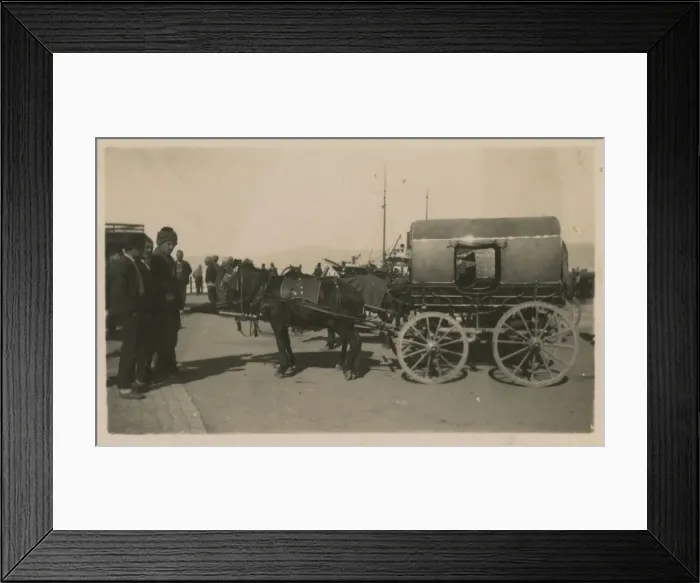 Framed Print : Turkey, Istanbul - Womens Carriages Framed Print : Turkey, Istanbul - Womens Carriages