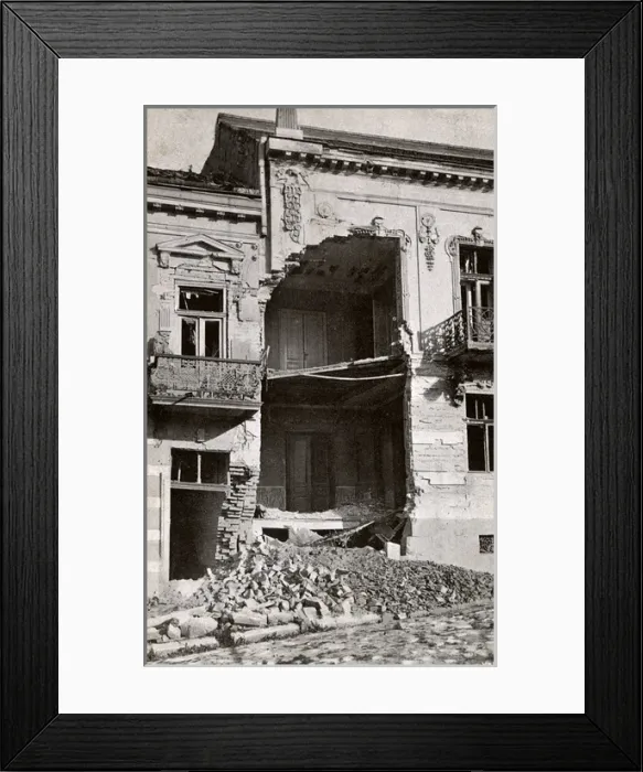 Framed Print : Belgrade, Serbia - Damage to houses on Knez Mihailova Street Framed Print : Belgrade, Serbia - Damage to houses on Knez Mihailova Street