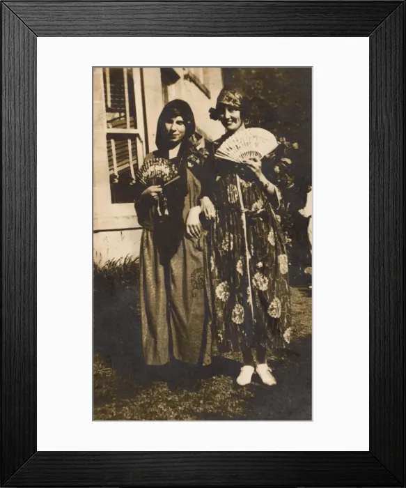 Framed Print : Women in Fashionable Oriental Costume with fans Framed Print : Women in Fashionable Oriental Costume with fans
