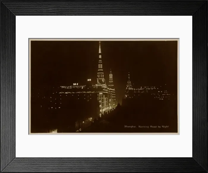Framed Print : China - Shanghai - Nanjing Road - At night Framed Print : China - Shanghai - Nanjing Road - At night