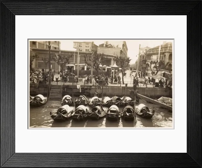 Framed Print : China - Shanghai - Sampan Boats on the waterfront Framed Print : China - Shanghai - Sampan Boats on the waterfront