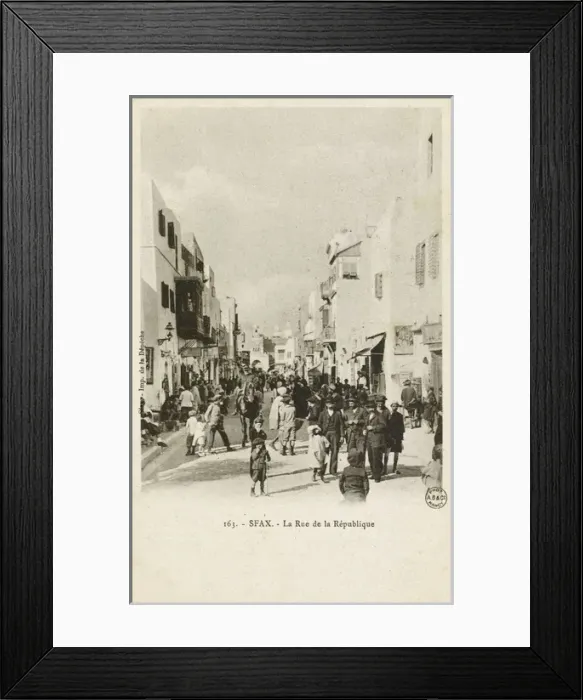 Framed Print : Tunisia, North Africa - Sfax - Rue de la Republic Framed Print : Tunisia, North Africa - Sfax - Rue de la Republic