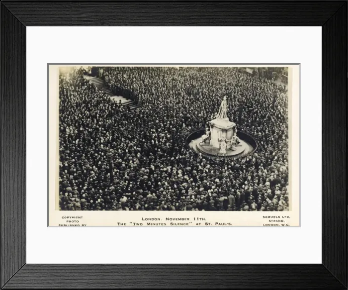 Framed Print : St. Pauls, London - 1st Remebrance Day - 2 minutes silence Framed Print : St. Pauls, London - 1st Remebrance Day - 2 minutes silence