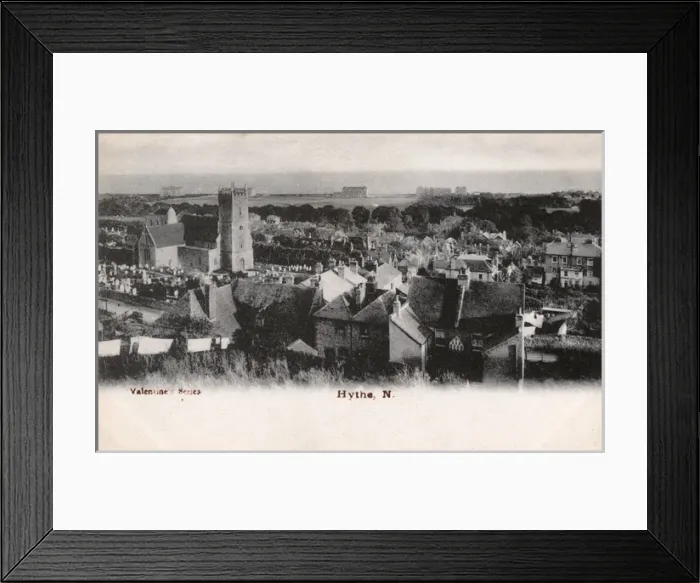 Framed Print : Hythe, Kent - view looking out to sea Framed Print : Hythe, Kent - view looking out to sea