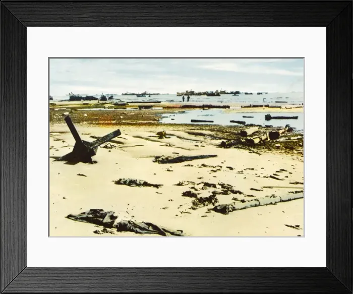 Framed Print : The Normandy Landings - 6th June 1944 - WW2 Framed Print : The Normandy Landings - 6th June 1944 - WW2