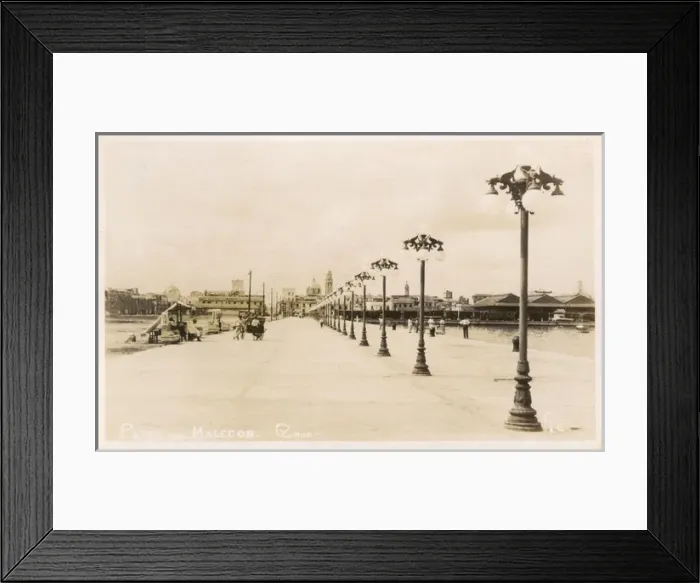 Framed Print : Veracruz, Mexico - The Paseo de Malecon Framed Print : Veracruz, Mexico - The Paseo de Malecon