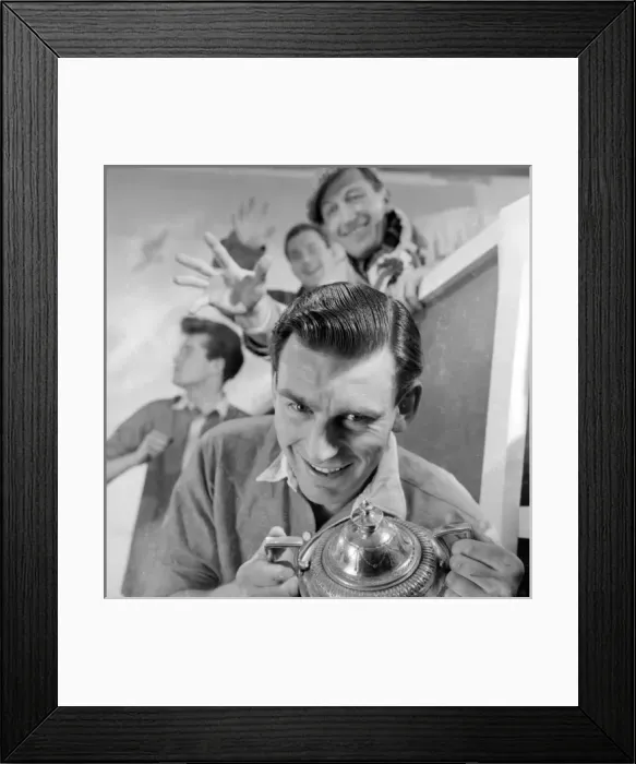 Framed Print : Advertisement for Silvikrin hair products Framed Print : Advertisement for Silvikrin hair products