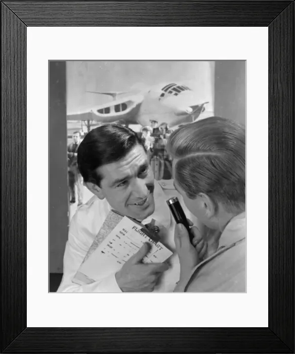 Framed Print : Advertisement for Silvikrin hair products Framed Print : Advertisement for Silvikrin hair products