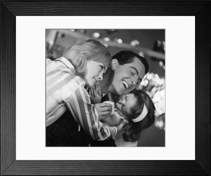 Framed Print : Advertisement for Remington shavers Framed Print : Advertisement for Remington shavers
