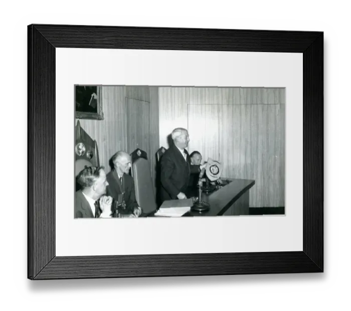 Framed Print : Air Marshal Sir Owen Jones, KBE, CB, AFC, FRAeS, Royal A? Framed Print : Air Marshal Sir Owen Jones, KBE, CB, AFC, FRAeS, Royal A?