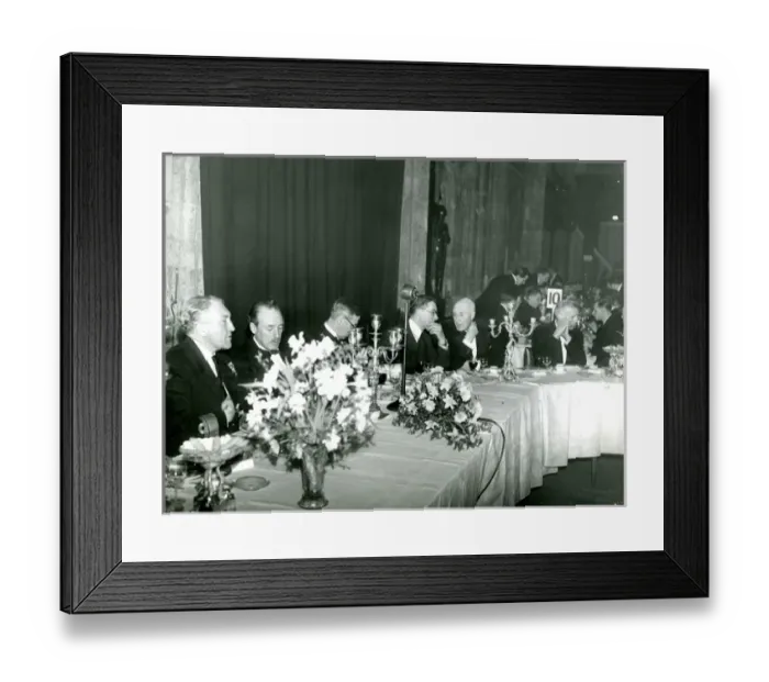 Framed Print : Guests at the Royal Aeronautical Society?s 80th annivers? Framed Print : Guests at the Royal Aeronautical Society?s 80th annivers?
