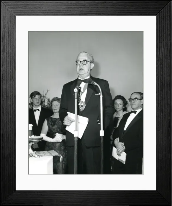 Framed Print : Sir George Gardner, RAeS President 1965-1966, reads the ? Framed Print : Sir George Gardner, RAeS President 1965-1966, reads the ?