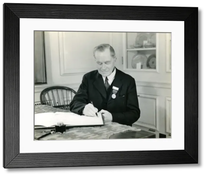 Framed Print : Griffith Brewer at the dedication of the Wright brothers? Framed Print : Griffith Brewer at the dedication of the Wright brothers?