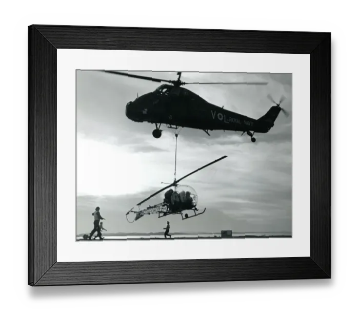 Framed Print : A Westland Wessex HU5, XS518, lifts a Bell Sioux helicopter Framed Print : A Westland Wessex HU5, XS518, lifts a Bell Sioux helicopter