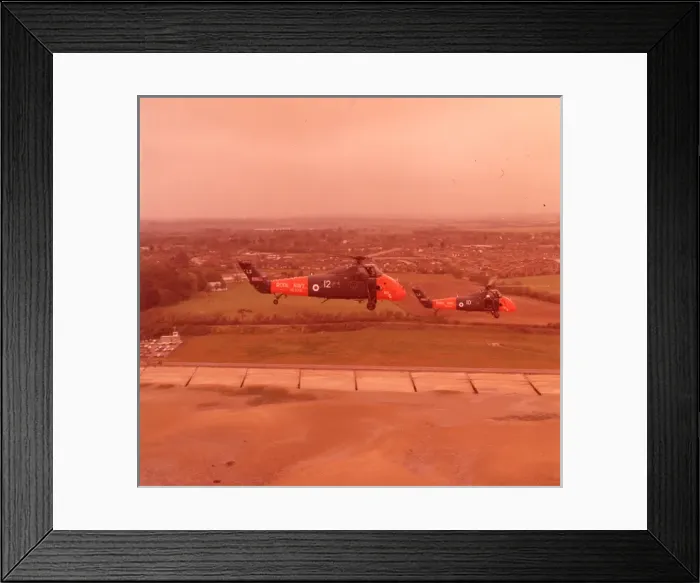 Framed Print : Two Westland Wessex HU5 helicopters, XS491 and XS523, fr?