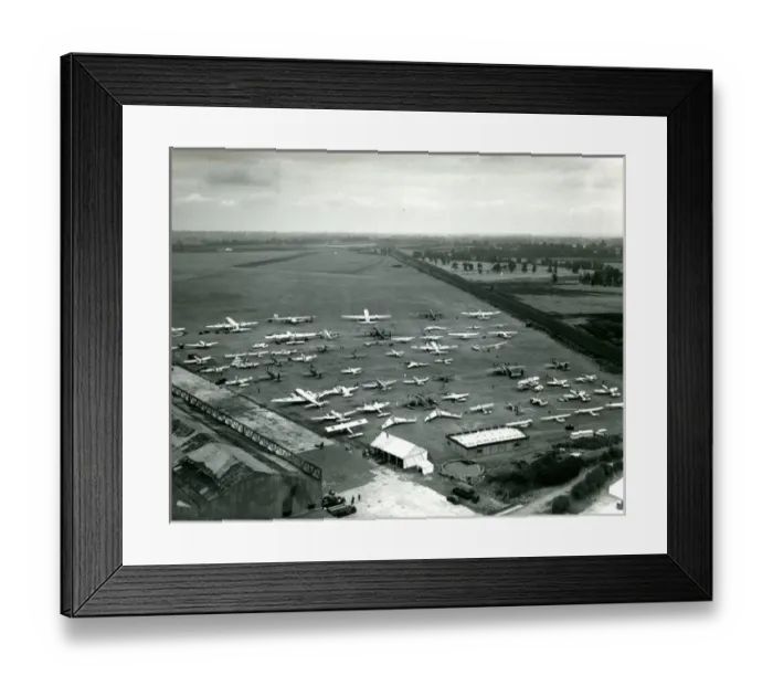 Framed Print : 1947 Royal Aeronautical Society Garden Party at Radlett Framed Print : 1947 Royal Aeronautical Society Garden Party at Radlett