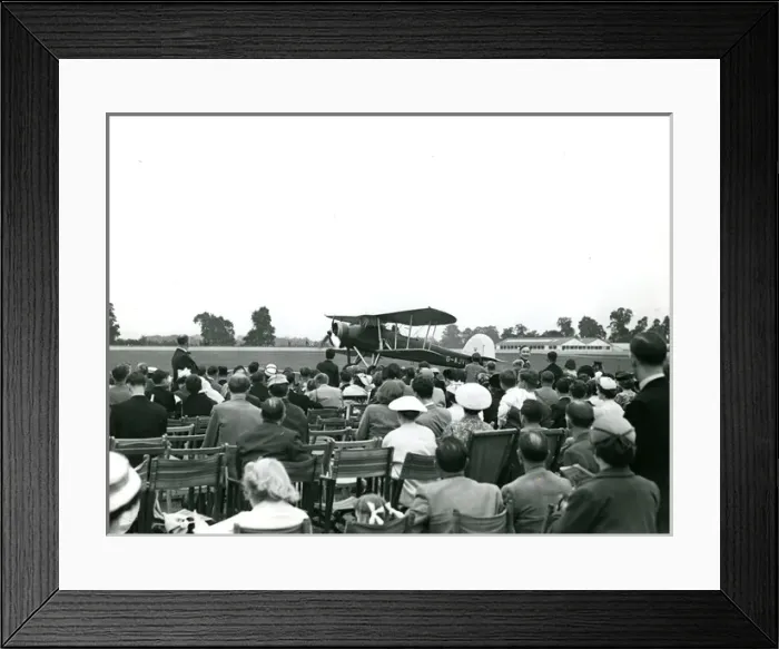Framed Print : Fairey Swordfish II, G-AJVH, currently with the Royal Na? Framed Print : Fairey Swordfish II, G-AJVH, currently with the Royal Na?