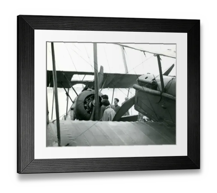 Framed Print : The 1917 Sopwith Camel, left, and 1918 SE5A, G-EBIC, of ?