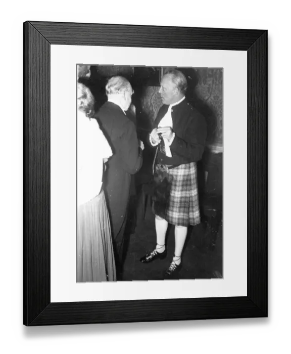 Framed Print : The Royal Aeronautical Society held a dinner at No. 4 Ham? Framed Print : The Royal Aeronautical Society held a dinner at No. 4 Ham?