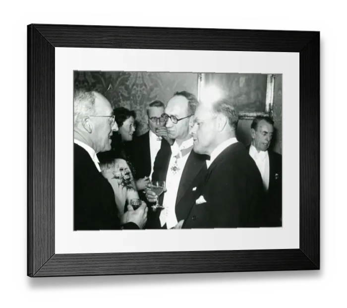 Framed Print : The Royal Aeronautical Society held a dinner at No. 4 Ham?