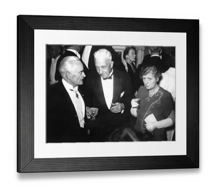 Framed Print : The Royal Aeronautical Society held a dinner at No. 4 Ham? Framed Print : The Royal Aeronautical Society held a dinner at No. 4 Ham?
