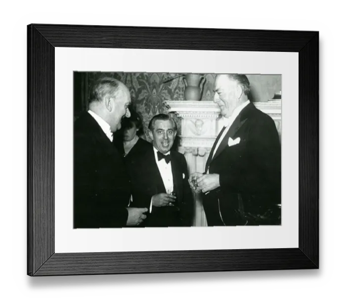 Framed Print : The Royal Aeronautical Society held a dinner at No. 4 Ham?