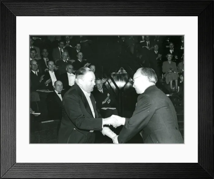 Framed Print : Sir Roy Dobson, CBE, left, is presented with his certifi?
