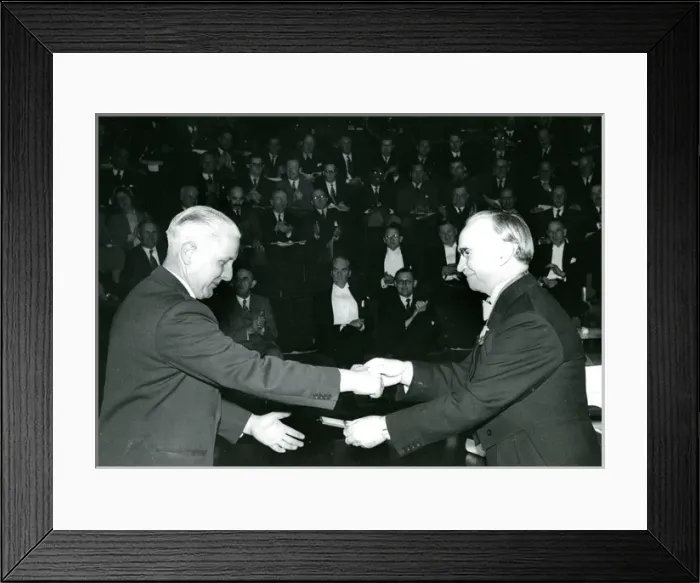 Framed Print : Dr E. S. Moult, left, Royal Aeronatical Society President? Framed Print : Dr E. S. Moult, left, Royal Aeronatical Society President?