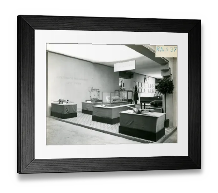 Framed Print : Royal Aeronautical Society display at the International ? Framed Print : Royal Aeronautical Society display at the International ?