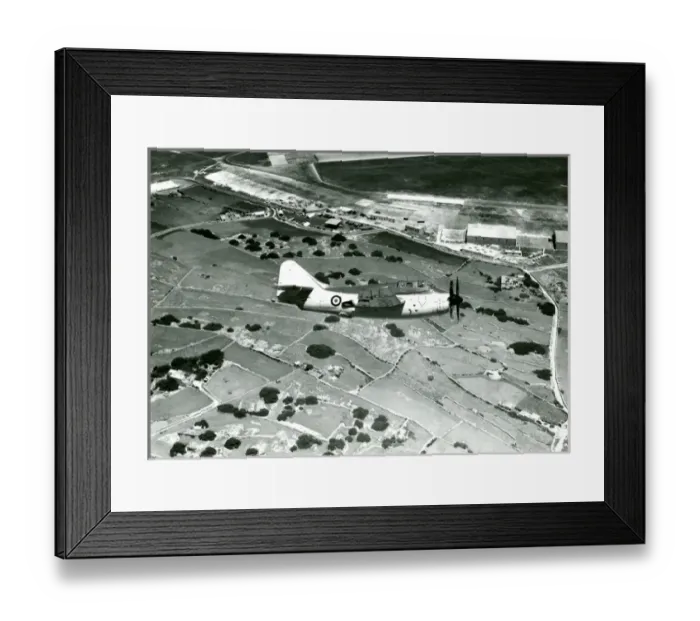 Framed Print : The second prototype Fairey Gannet, VR557 Framed Print : The second prototype Fairey Gannet, VR557