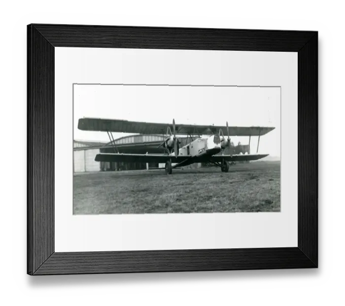 Framed Print : Vickers Type 150 B19 / 27, J9131, in its original form in ? Framed Print : Vickers Type 150 B19 / 27, J9131, in its original form in ?