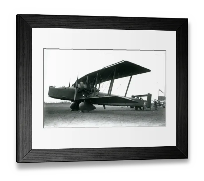 Framed Print : Vickers Type 150 B19 / 27, J9131, after conversion with Br? Framed Print : Vickers Type 150 B19 / 27, J9131, after conversion with Br?