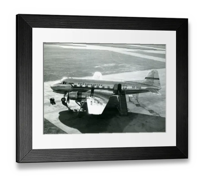 Framed Print : Saab 90 Scandia, SE-BSE, Jarl Viking, of SAS Framed Print : Saab 90 Scandia, SE-BSE, Jarl Viking, of SAS