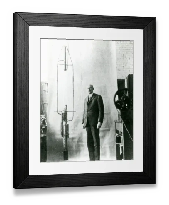 Framed Print : Robert Hutchings Goddard, 1882-1945