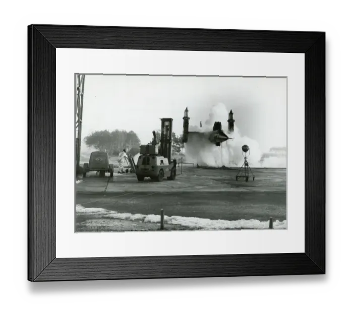 Framed Print : EWR VJ101C X2 with afterburners on the test telescope Framed Print : EWR VJ101C X2 with afterburners on the test telescope
