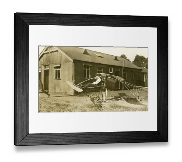 Framed Print : Major Baden-Powell in his Scout monoplane (The Midge) du? Framed Print : Major Baden-Powell in his Scout monoplane (The Midge) du?