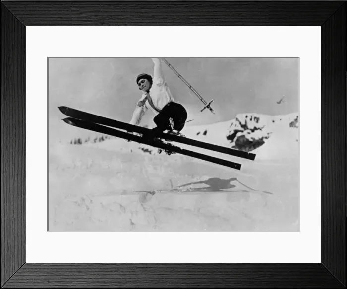 Framed Print : Female Skier Framed Print : Female Skier