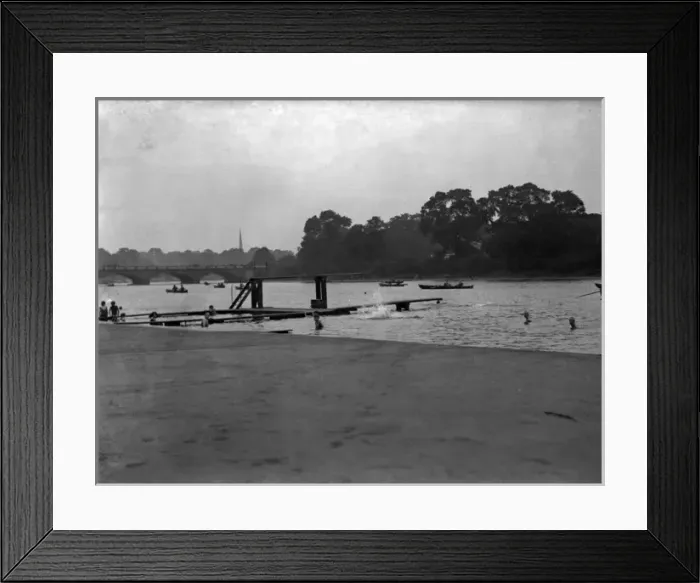 Framed Print : The Serpentine 1930S Framed Print : The Serpentine 1930S
