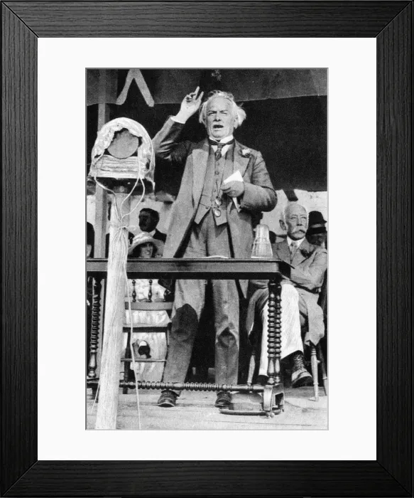 Framed Print : Lloyd George on Platform Framed Print : Lloyd George on Platform