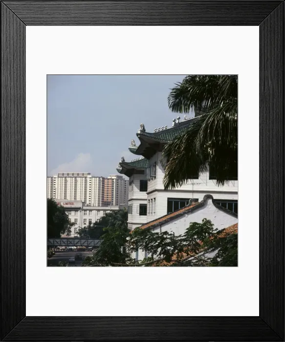 Framed Print : Singapore Clemenceau Ave Framed Print : Singapore Clemenceau Ave